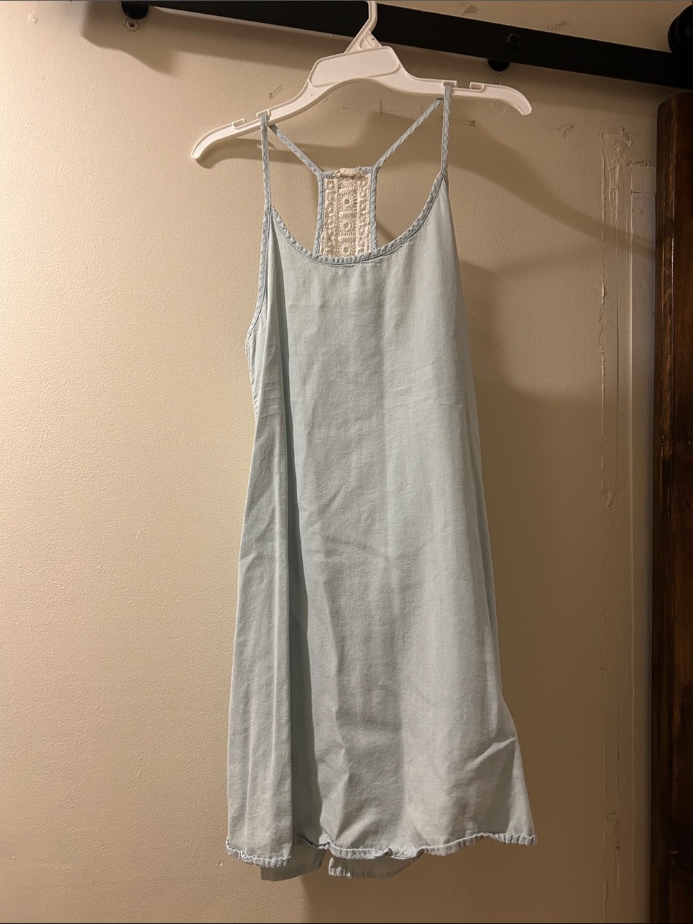 Women’s Light Mint Lace-Back Cami Tank